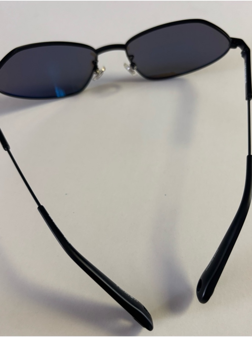 Jacquemus Black Frame Blue Lens Slim Oval Sunglasses 
Unisex - Picture 9 of 13